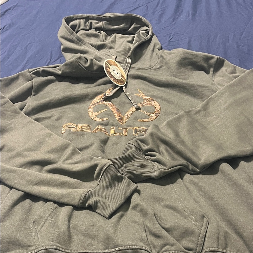 Realtree Forest Green Pullover